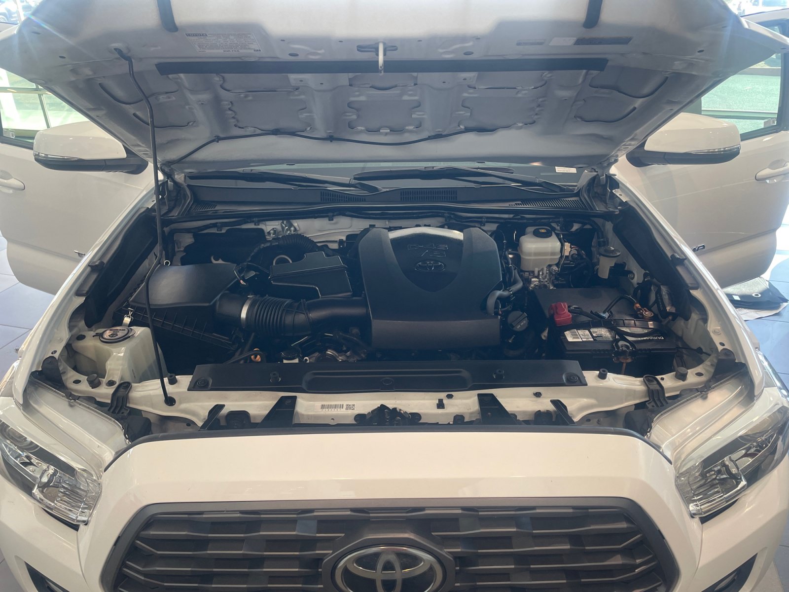 Used 2020 Toyota Tacoma TRD Off-Road AWD/4WD image 21