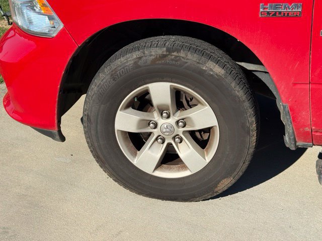 Used 2019 RAM 1500 Express RWD image 4
