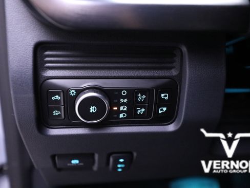 New 2026 Ford F250 Lariat w/ Lariat Premium Package image 17