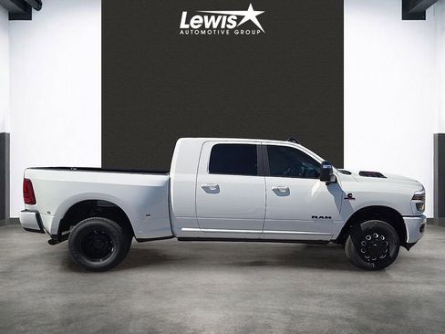 New 2026 RAM 3500 Laramie AWD/4WD image 5