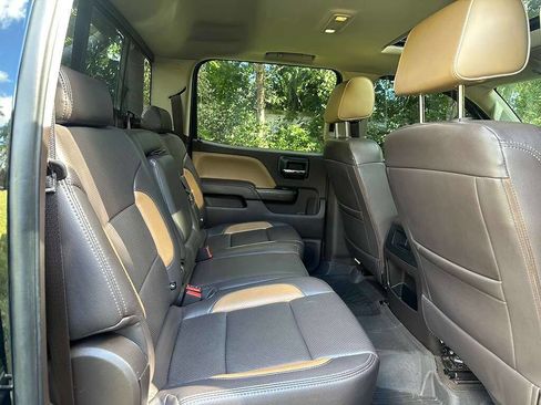 Used 2017 GMC Sierra 2500 Denali w/ Duramax Plus Package image 18