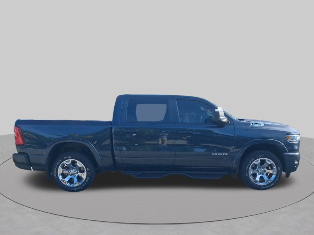 Used 2025 RAM 1500 Big Horn AWD/4WD image 4