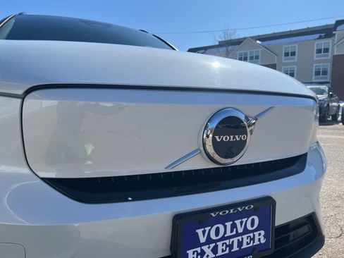 Used 2023 Volvo XC40 Recharge Plus w/ Protection Package Premier image 14