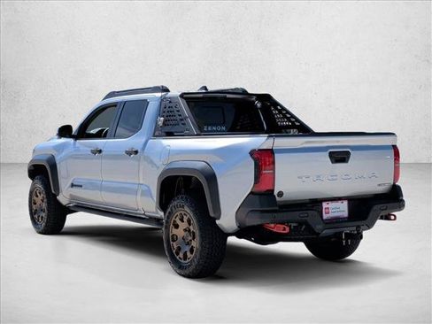 Certified 2025 Toyota Tacoma 4x4 Double Cab Hybrid image 8