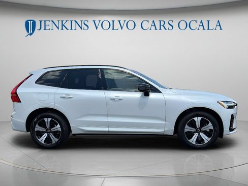 Certified 2024 Volvo XC60 T8 Plus w/ Climate Package AWD/4WD image 2