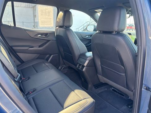 Used 2025 Chevrolet Equinox LT w/ Convenience Package II image 21