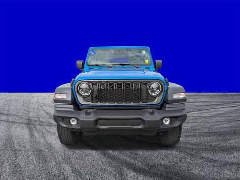 Used 2026 Jeep Wrangler Sport AWD/4WD image 9