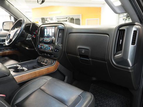 Used 2015 Chevrolet Silverado 1500 LTZ AWD/4WD image 34