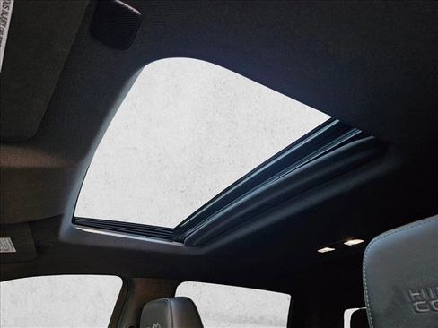 Used 2020 Chevrolet Silverado 2500 High Country w/ Z71 Off-Road Package image 17