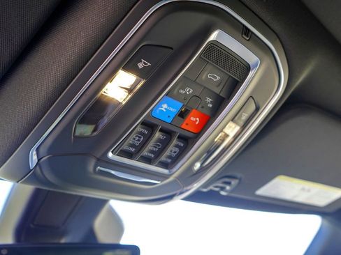 New 2026 Jeep Grand Wagoneer L Limited AWD/4WD image 18