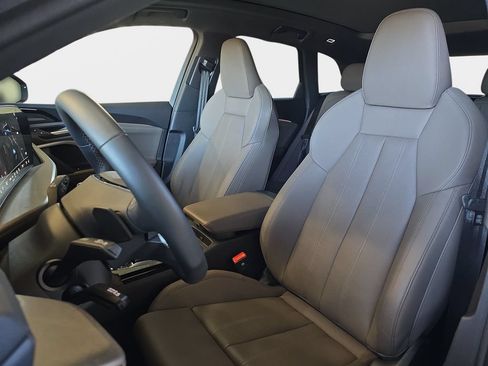 Used 2025 Audi Q5 Premium Plus w/ Premium Plus AWD/4WD image 18