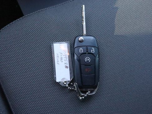 Used 2017 Ford F150 XLT w/ Equipment Group 302A Luxury image 38