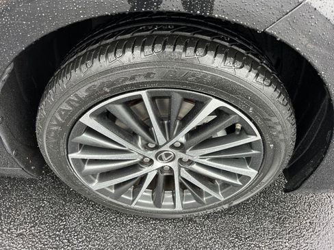 Used 2024 Lexus ES 350 w/ Premium Package image 13