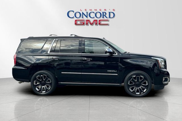 Used 2019 GMC Yukon Denali w/ Denali Ultimate Package AWD/4WD image 3