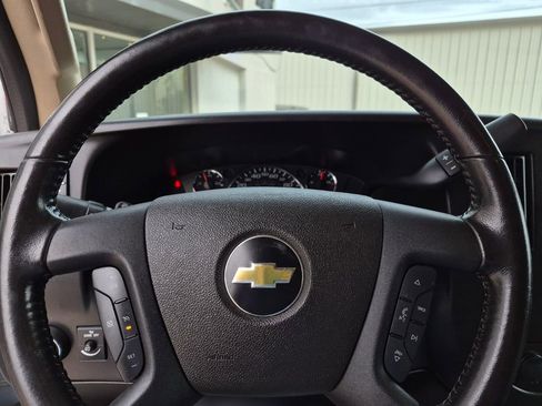 Used 2020 Chevrolet Express 3500 w/ Driver Convenience Package image 10