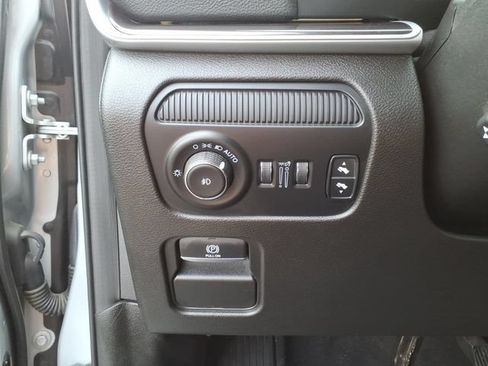 Certified 2023 Jeep Wagoneer L 4WD image 16