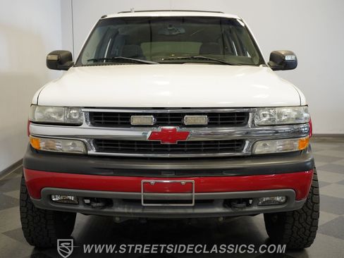 Used 2004 Chevrolet Suburban 2500 AWD/4WD image 18