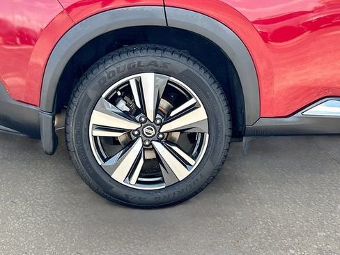 Certified 2021 Nissan Rogue SL w/ Premium Package FWD image 32