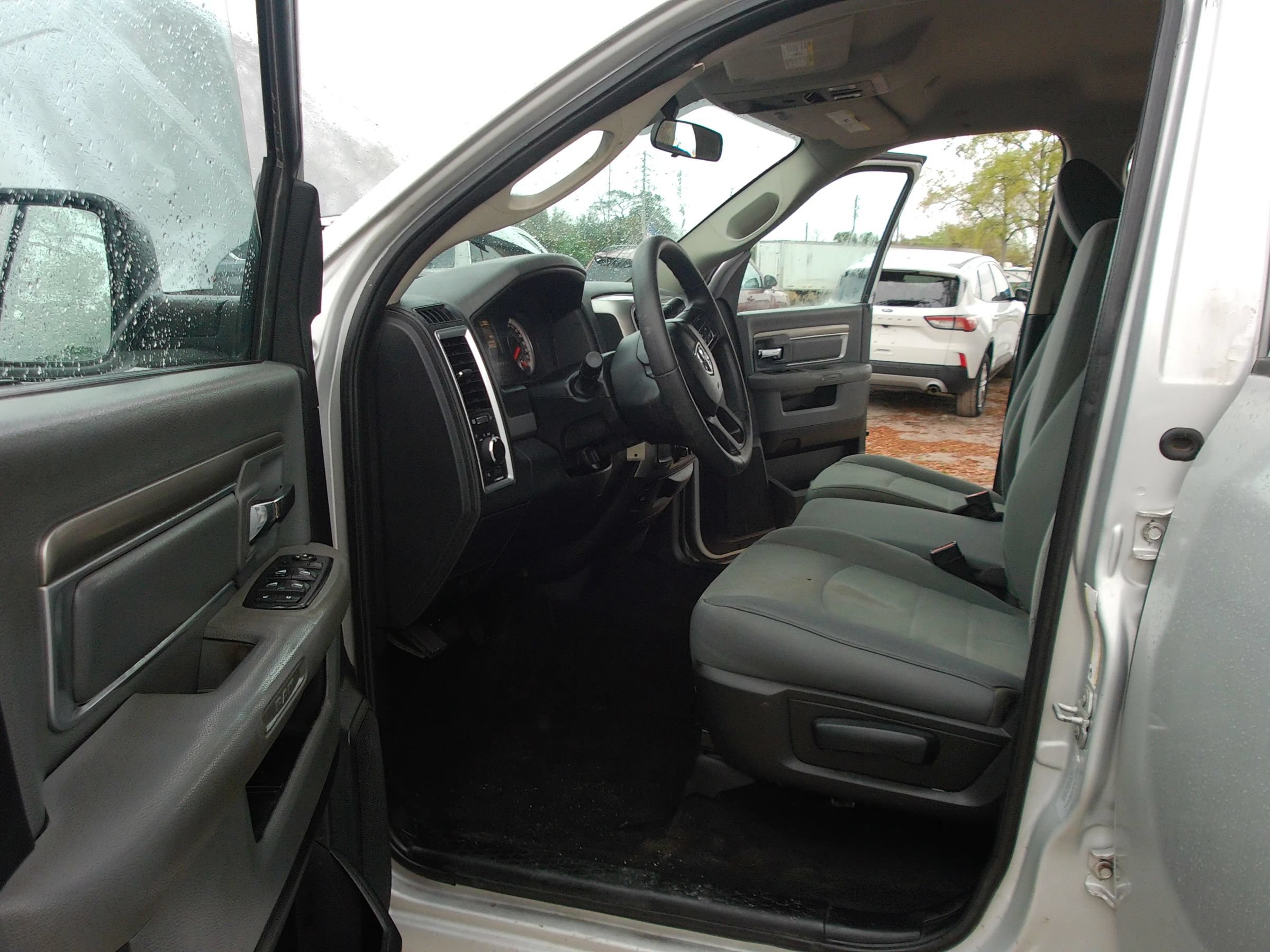 Used 2017 RAM 2500 SLT AWD/4WD image 10