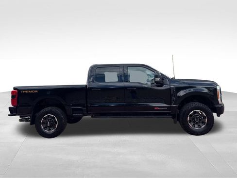 Used 2023 Ford F250 Lariat w/ Tremor Off-Road Package AWD/4WD image 9