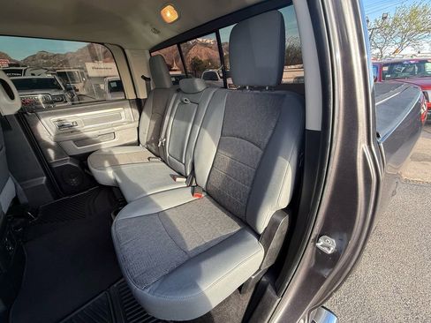 Used 2015 RAM 1500 Big Horn AWD/4WD image 37