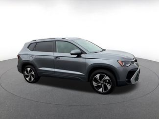 Used 2026 Volkswagen Taos SE AWD/4WD video 2