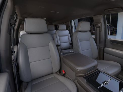 New 2025 GMC Yukon XL Elevation image 16