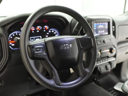 Used 2020 Chevrolet Silverado 1500 Custom Trail Boss w/ Custom Convenience Package AWD/4WD image 7