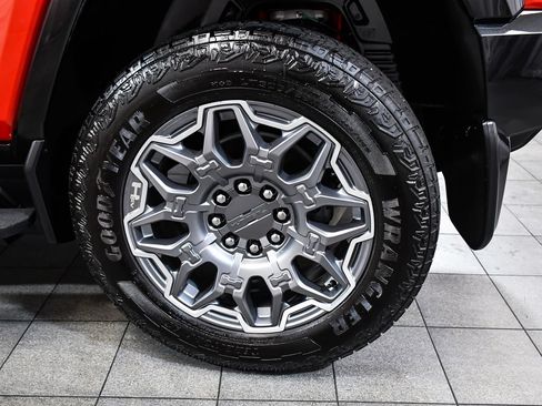 Used 2026 GMC Hummer EV SUV AWD/4WD image 9