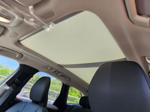 Certified 2025 Volvo XC60 B5 Plus AWD/4WD image 10
