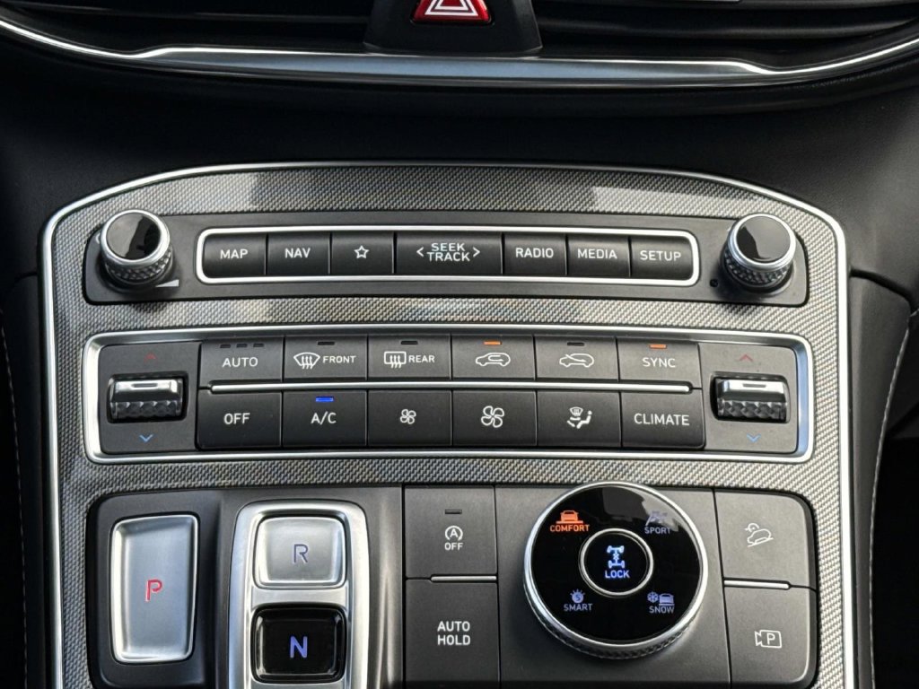 Used 2023 Hyundai Santa Fe SEL w/ Premium Package AWD/4WD image 16