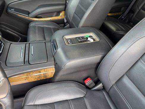 Used 2017 GMC Yukon Denali w/ Open Road Package AWD/4WD image 33