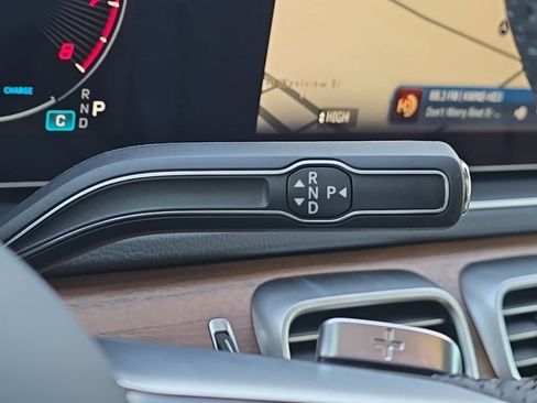 New 2026 Mercedes-Benz GLS 450 4MATIC image 27