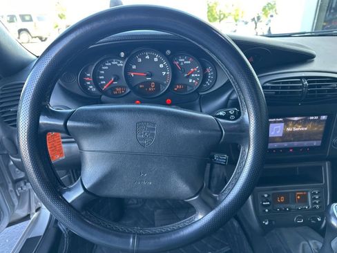 Used 2000 Porsche 911 Carrera RWD image 7