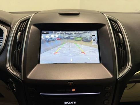 Used 2015 Ford Edge Titanium w/ Technology Package image 19