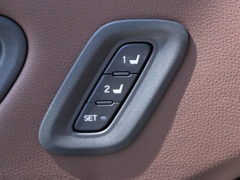 Used 2023 Honda Pilot Elite image 18