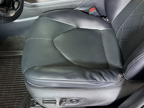 Used 2023 Toyota Highlander Platinum AWD/4WD image 20