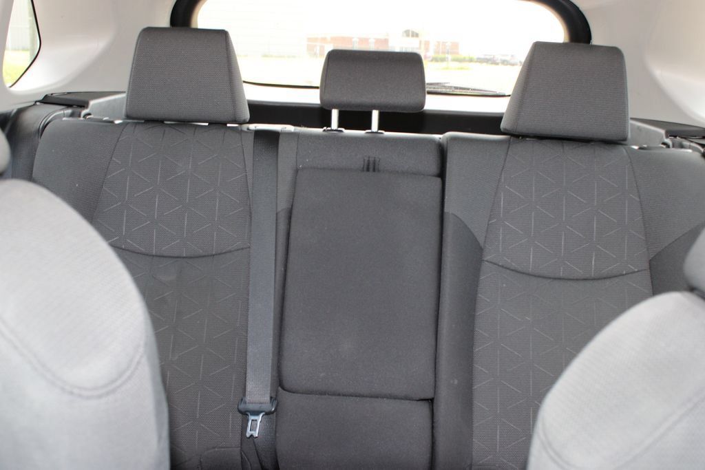 Used 2023 Toyota RAV4 XLE w/ Convenience Package FWD image 14
