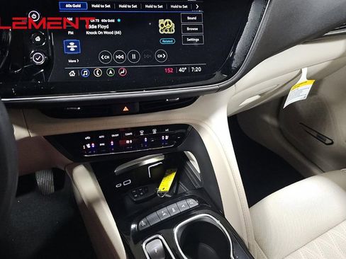 Used 2023 Buick Envision Avenir image 14