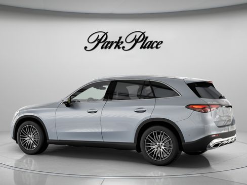Certified 2026 Mercedes-Benz GLC 300 image 9