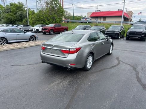 Used 2015 Lexus ES 350 w/ Luxury Package FWD image 11