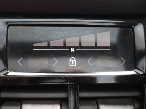Used 2024 Volvo XC90 B5 Core w/ Protection Package Premier AWD/4WD image 26