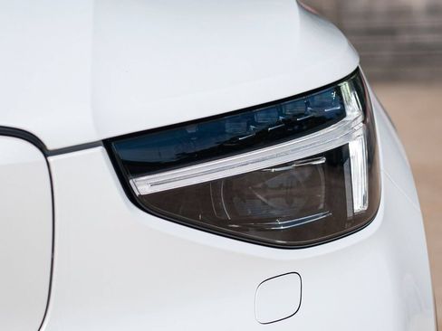 Certified 2023 Volvo C40 P8 Recharge Ultimate AWD/4WD image 3