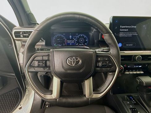 Used 2024 Toyota Tacoma TRD Off-Road w/ TRD Off Road Upgrade Package image 11