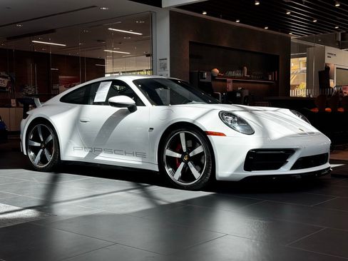 Used 2024 Porsche 911 Carrera S RWD image 1