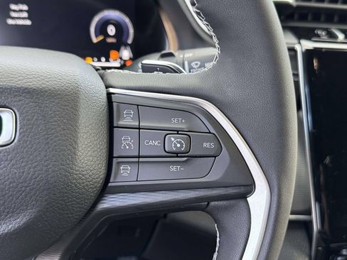 New 2025 Jeep Grand Cherokee 4WD image 24