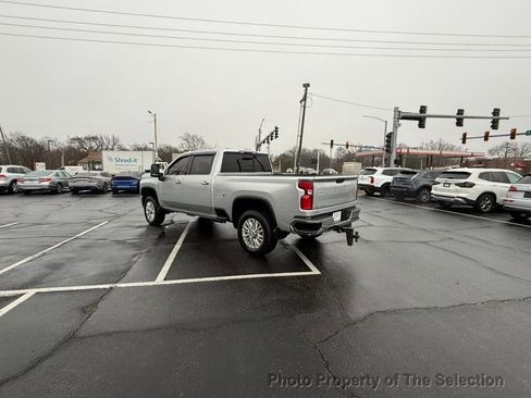 Used 2022 Chevrolet Silverado 2500 LTZ w/ LTZ Convenience Package image 11