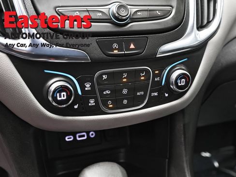 Used 2023 Chevrolet Equinox LT w/ Driver Convenience Package FWD image 20