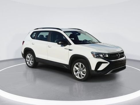 Used 2023 Volkswagen Taos S w/ Driver Assistance Package AWD/4WD image 3