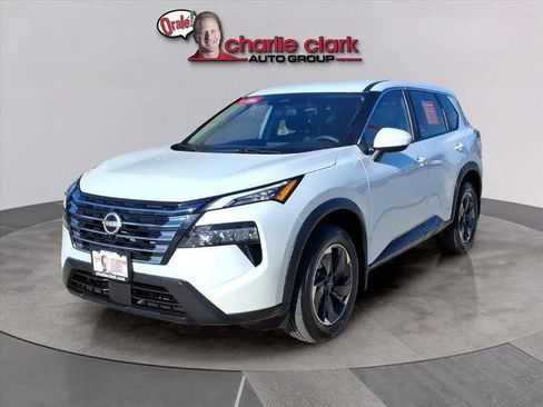 Certified 2024 Nissan Rogue SV image 1